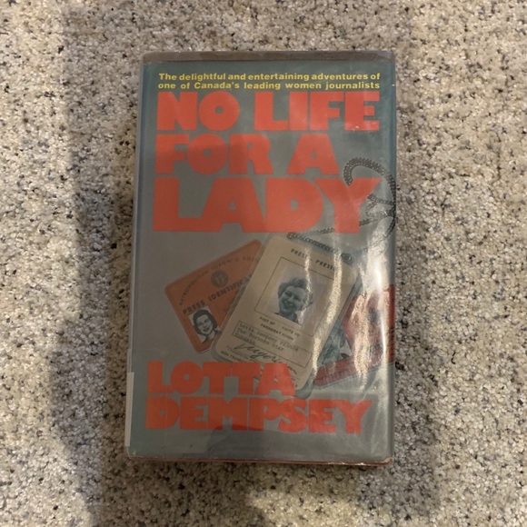 Women’s book bundle - Picture 3 of 8